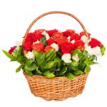 Цветы в корзинке с кустовыми розами
