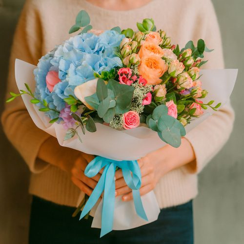 Букет цветов «Голубая луна»